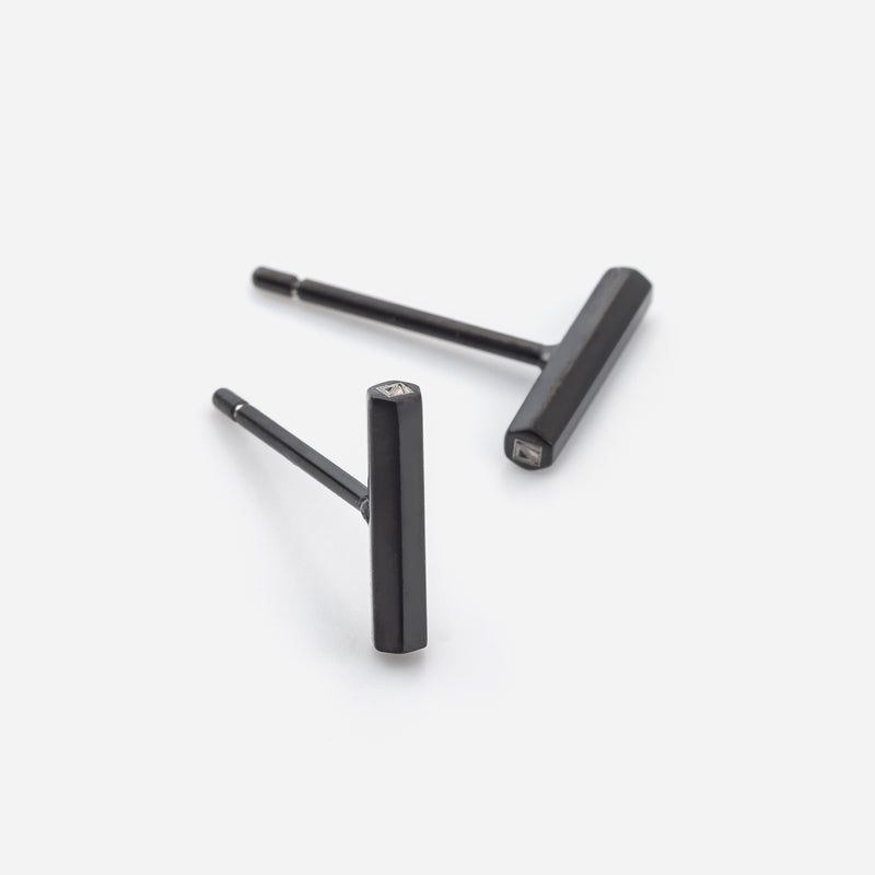 E151 stainless - hexagon bar pierce（pair）- black
